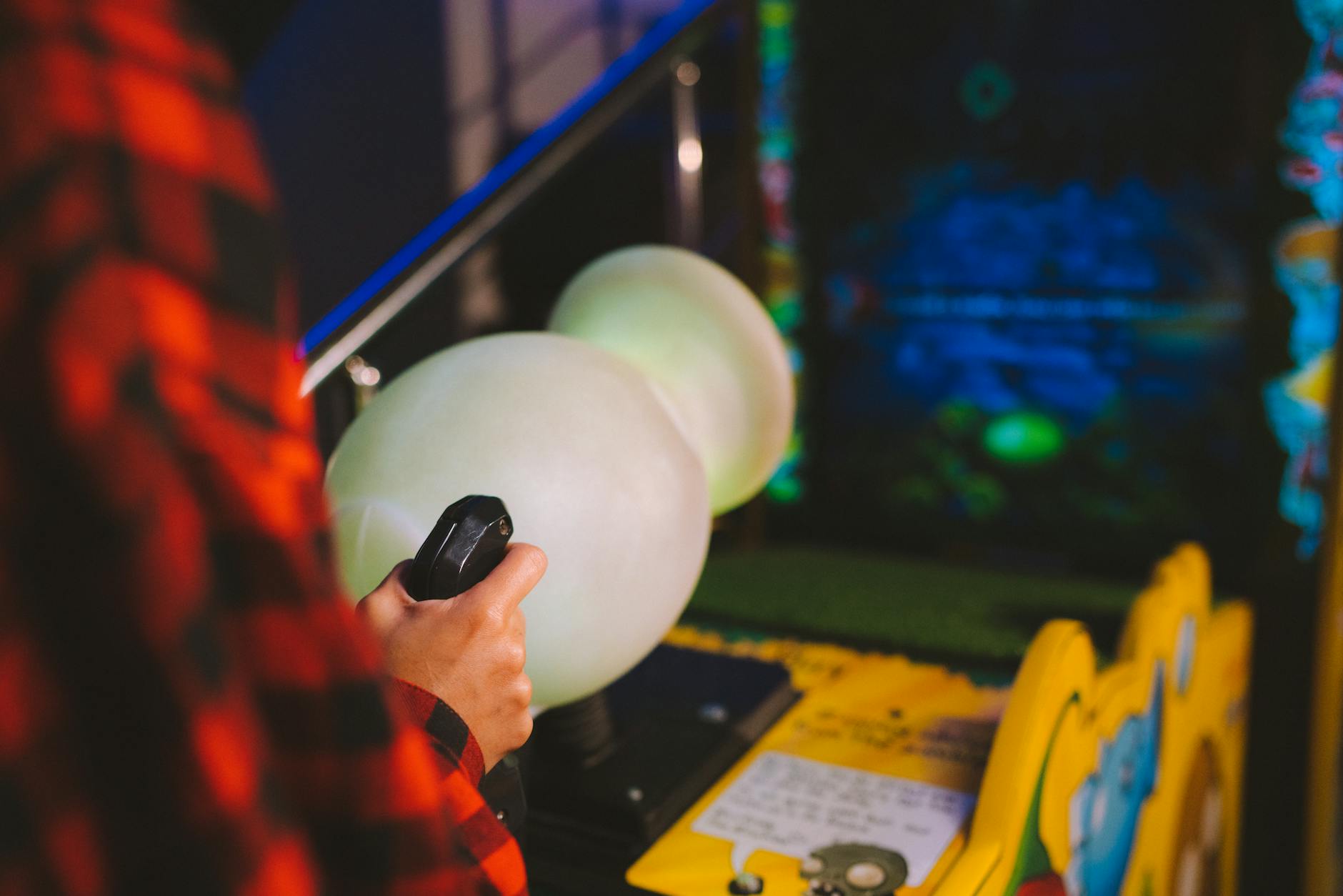Cá nhỏ và cá vừa đi theo đàn trong game bắn cá